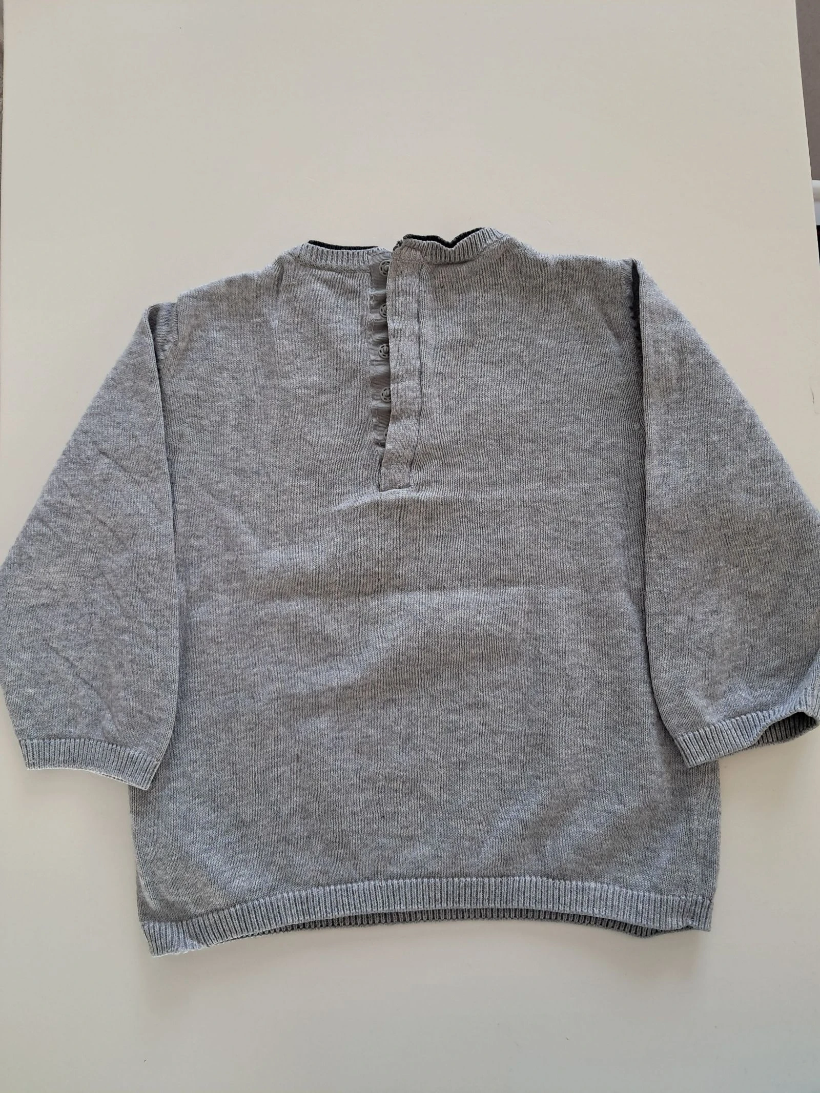 Suéter de cuello en V talla 18 meses 81cm – photo 4
